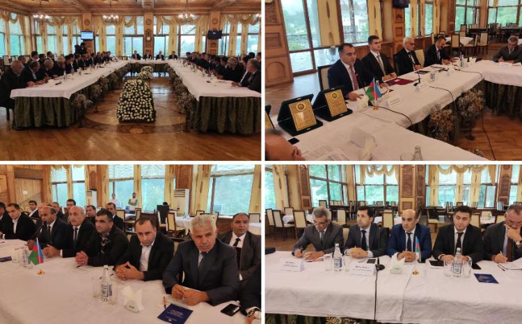 Ümumdünya Layiqli Əmək Gününə həsr olunmuş konfrans keçirilib 