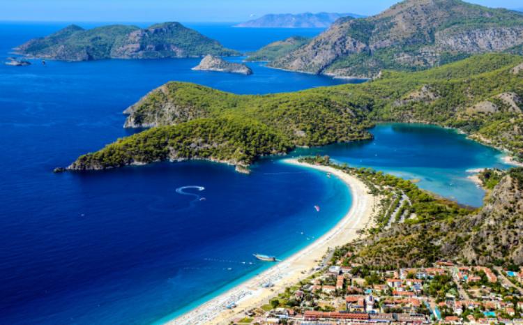 Ana təbiətin Türkiyəyə hədiyyə etdiyi Ölüdəniz 