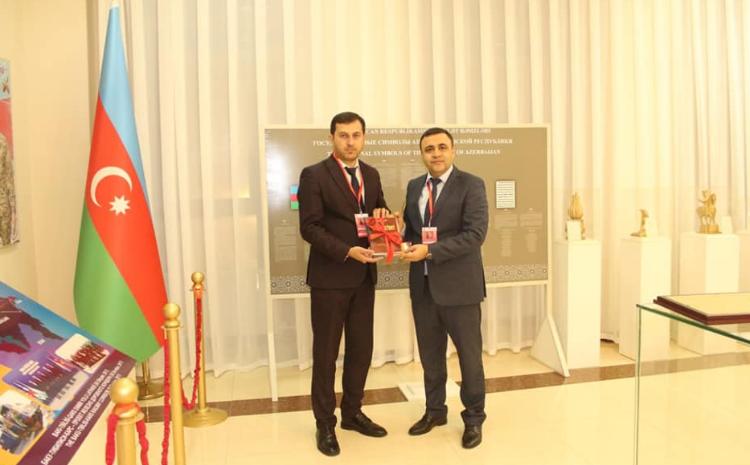 MEK Özbəkistandakı Heydər Əliyev adına Azərbaycan Mədəniyyət Mərkəzinə kitablar bağışlayıb 
