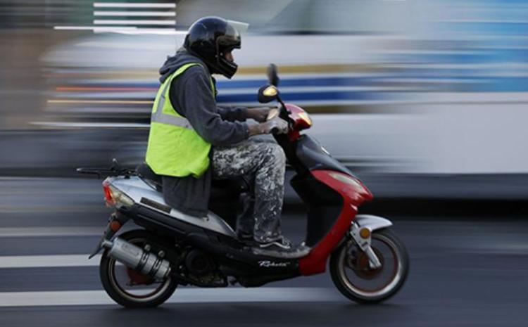 Azərbaycanda moped sürmək üçün vəsiqə tələb olunacaq 