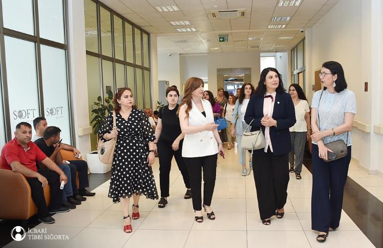 İcbari tibbi sığorta üzrə xidmətlərin göstərildiyi Məlhəm Beynəlxalq Hospitalına media-tur təşkil edilib 