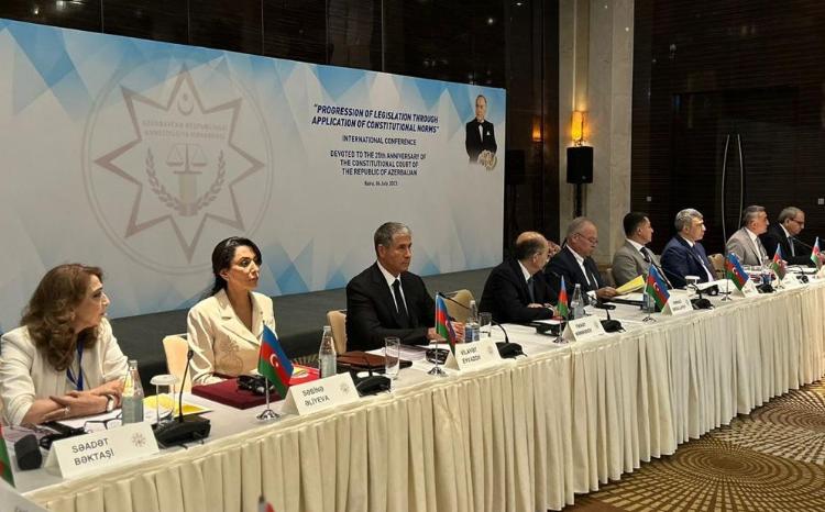 Ombudsman Konstitusiya Məhkəməsinin 25 illiyinə həsr olunmuş beynəlxalq konfransda iştirak edib 