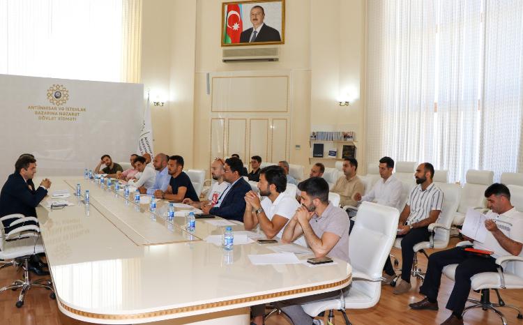 Elektronika mallarının satışı şirkətləri və servis mərkəzləri ilə görüş keçirilib 