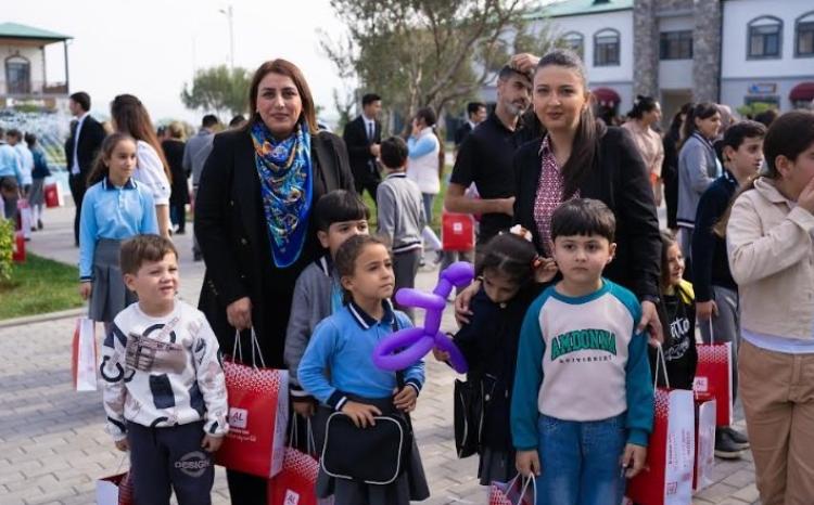 "AL Market" Ağalı kəndindəki məktəbliləri sevindirib 