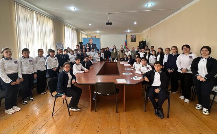 Ombudsman Aparatının əməkdaşları "Uşaq hüquqları aylığı" çərçivəsində təşkil olunmuş maarifləndirici təlimdə iştirak ediblər 