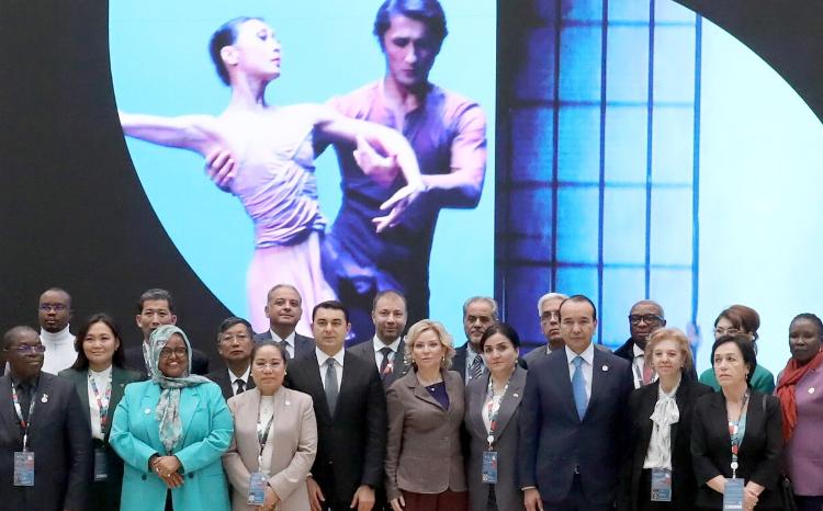 Mədəniyyət naziri Sankt-Peterburq Beynəlxalq Mədəniyyət Forumunun plenar iclasında çıxış edib 