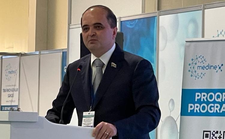 "Medinex" sərgisinin təqdimat zonasında "Müasir Kardiologiyanın dünəni və bu günü" panelində təqdimatlar edilib 