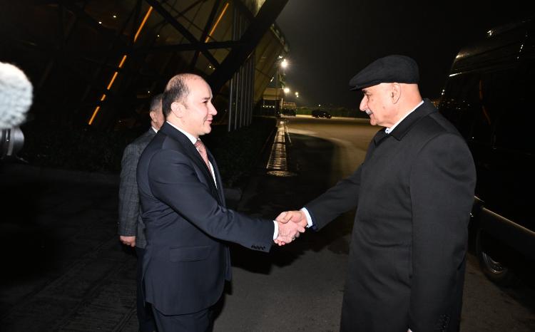 Speaker of Chamber of Representatives of Tajikistan’s Majlisi Oli Arrives in Azerbaijan 