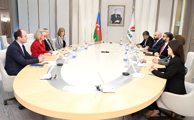 SOCAR-ın prezidenti “ExxonMobil” Korporasiyasının qlobal kəşfiyyat və yeni layihələr üzrə vitse-prezidenti ilə görüşüb 