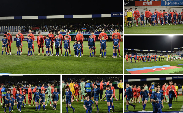 Millinin futbolçuları meydana şəhid övladları ilə çıxıblar 