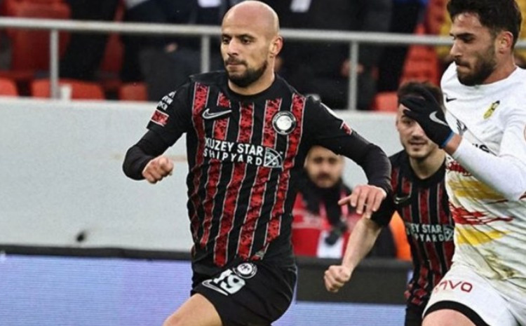 Diniyevin komandası səfərdə uduzdu 