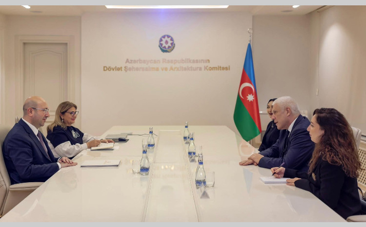 Анар Гулиев обсудил подготовку к WUF13 с бывшим президентом Сербии Борисом Тадичем 