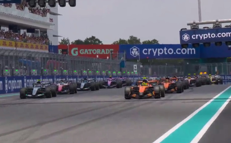 McLaren Mayami Sprintinə damğa vurdu - Norris liderliyini qorudu 