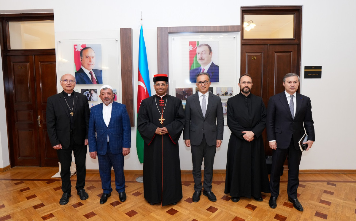 Komitə sədri Vatikanın Dinlərarası Dialoq Dikasteriyasının prefekti ilə görüşüb 