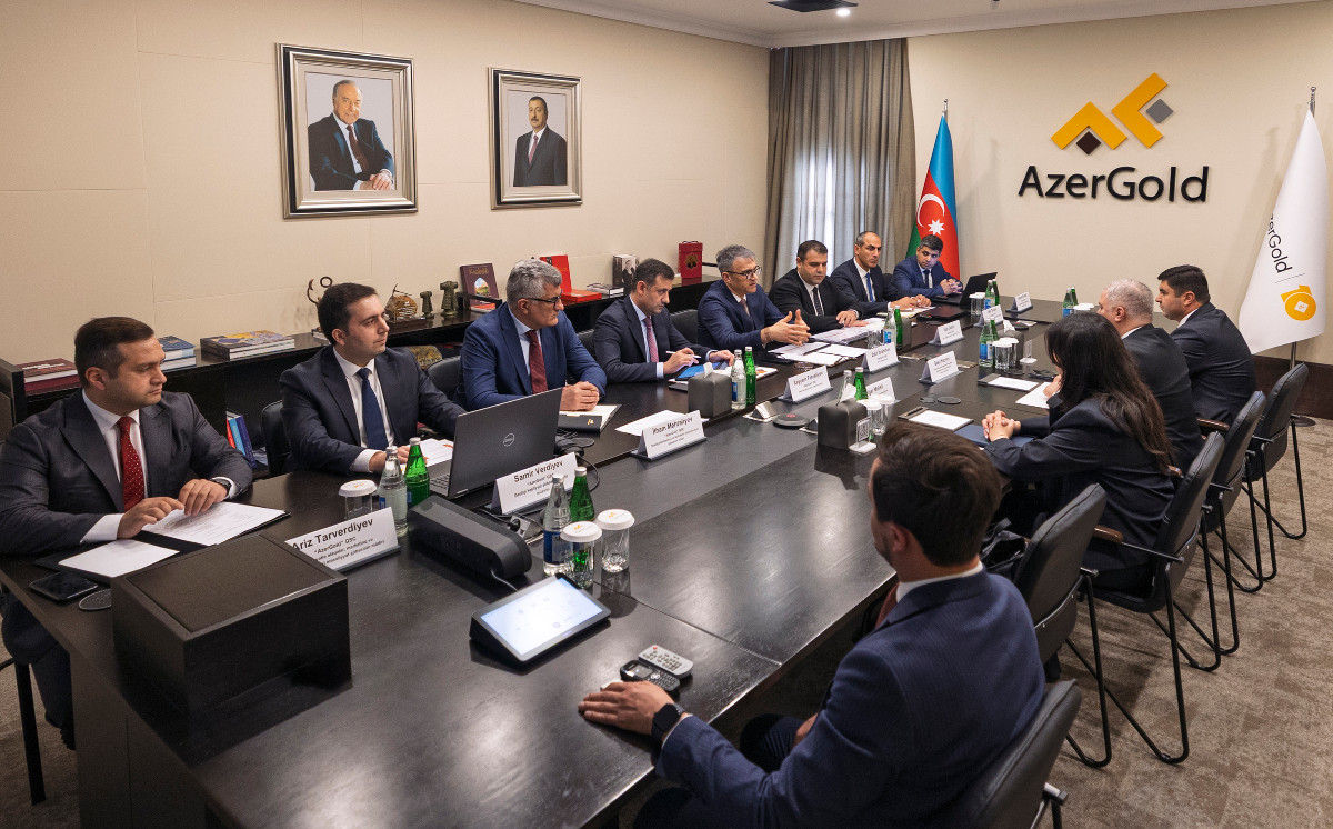 В ЗАО «AzerGold» было рассмотрено состояние реализации проекта золоторудного месторождения Союдлу (Зод) в Кяльбаджаре 