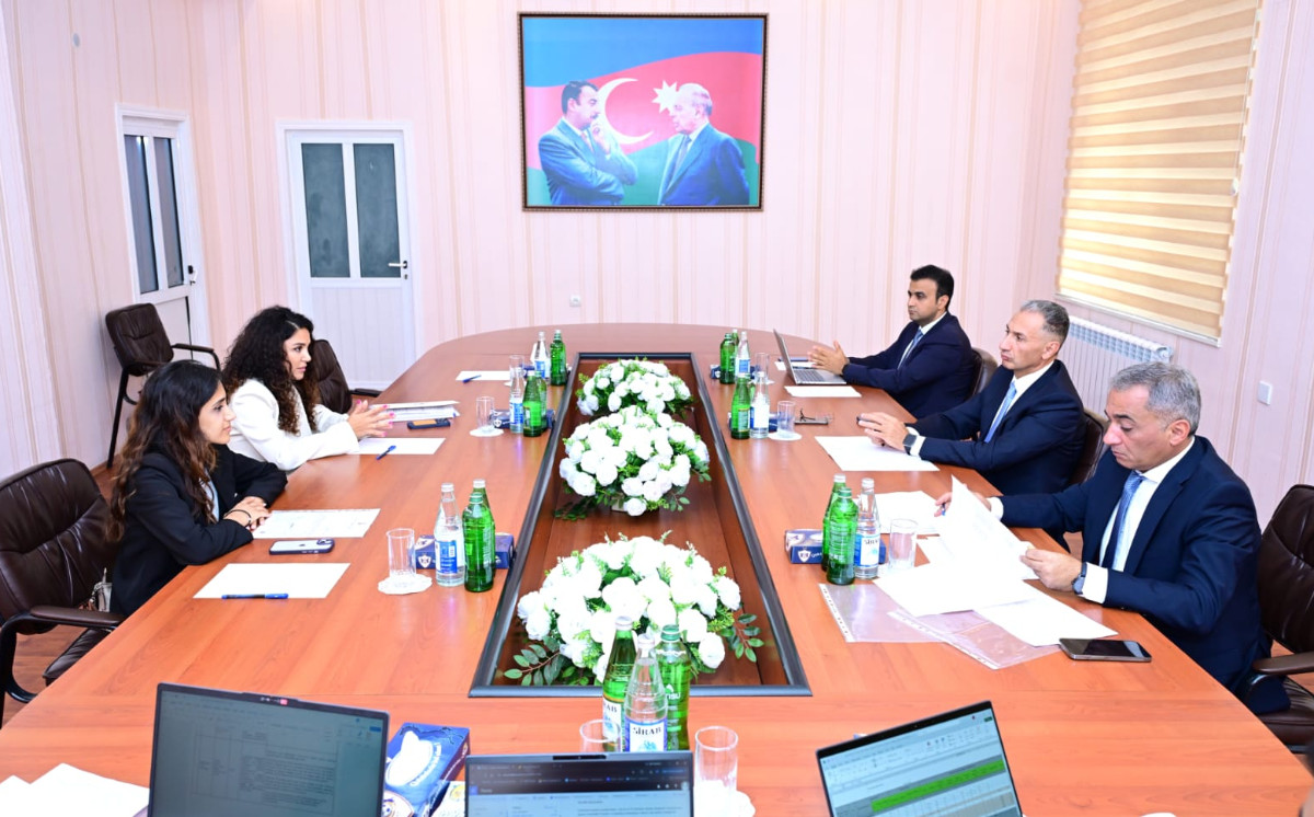 Nazir Rəşad Nəbiyev Bərdədə vətəndaşları qəbul edib 