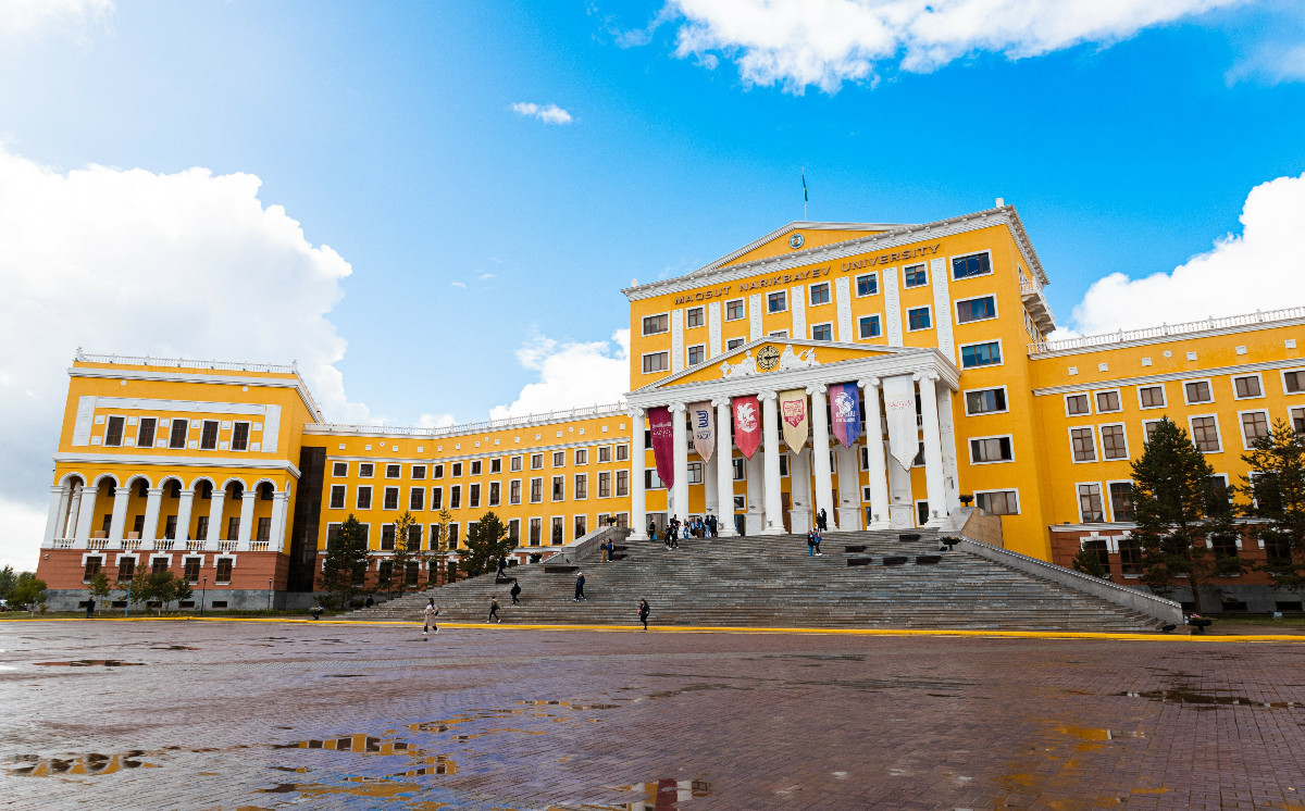 BDU Qazaxıstanın Maqsut Narikbayev Universiteti ilə əməkdaşlığa başlayır 
