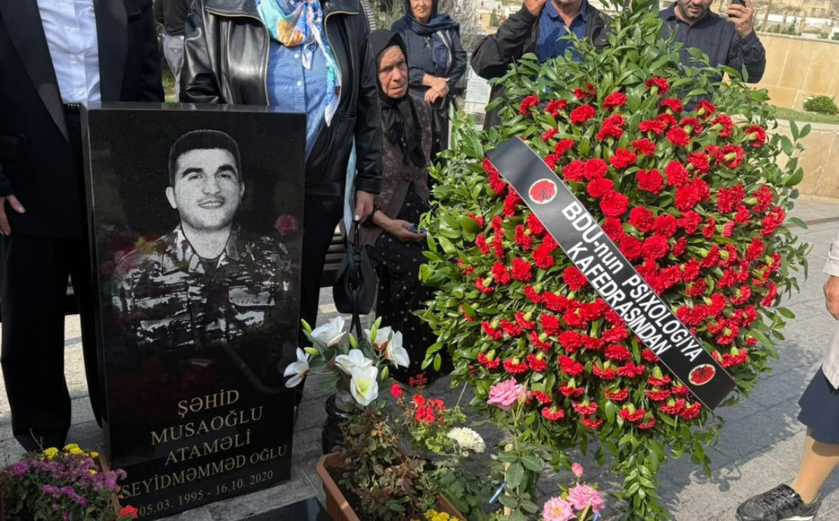 BDU-nun şəhid məzunu Ataməli Musaoğlunun məzarı ziyarət olunub 