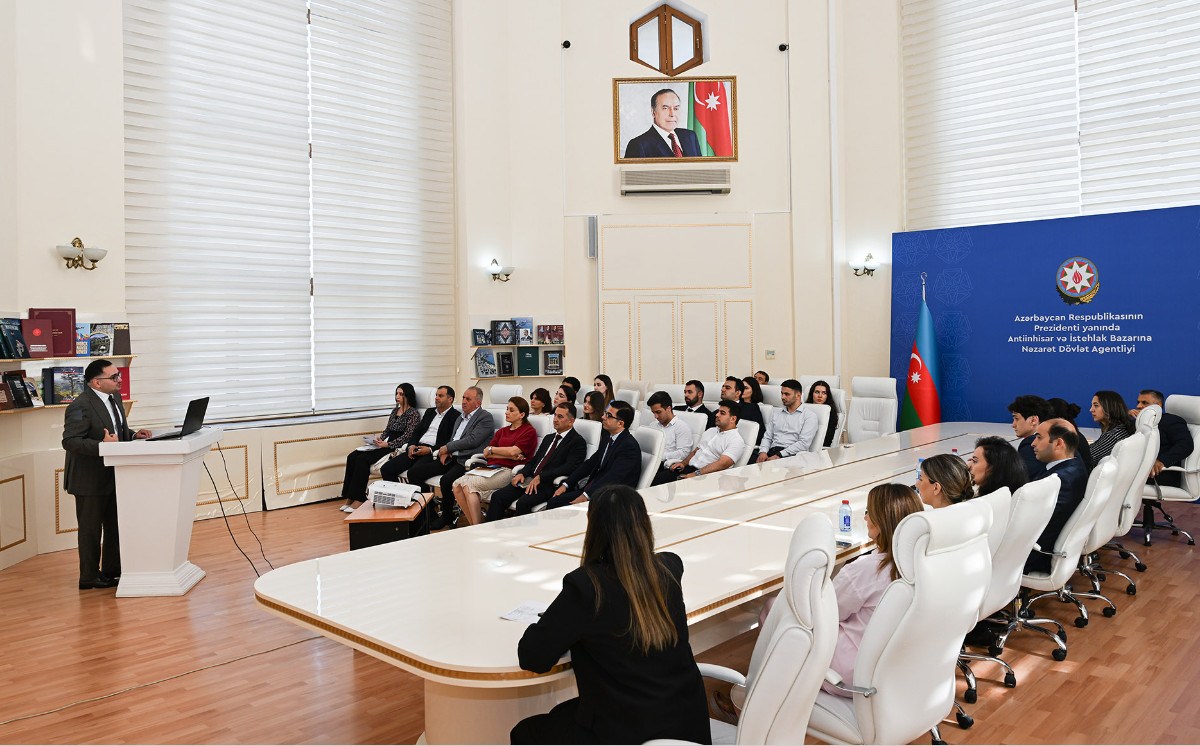 Təbii inhisar subyektlərinin nümayəndələri üçün təlim keçirilib 
