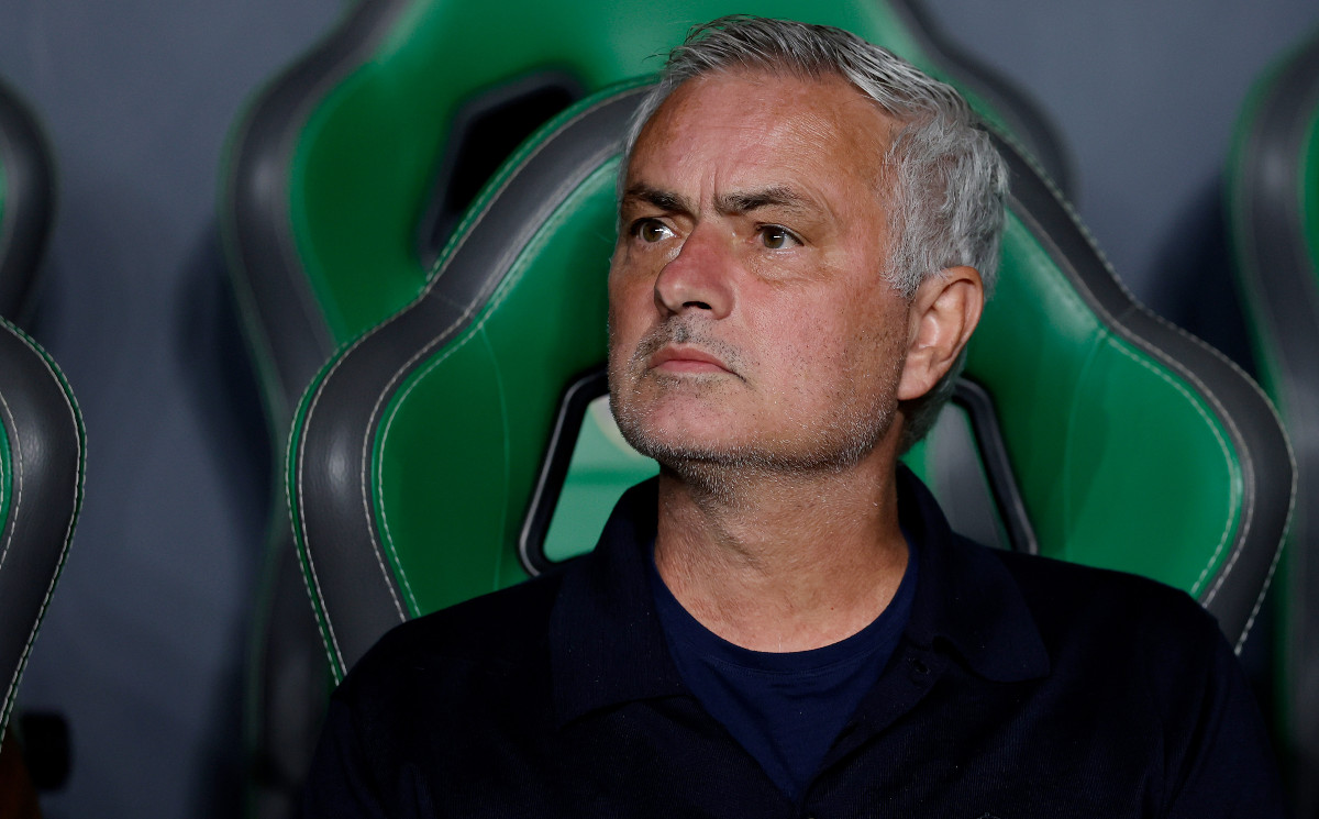 Mourinyo futbolçuları ələ almağı bacarıb 